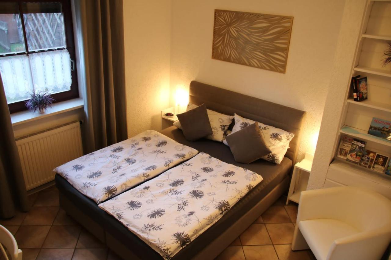 Gaeste Apartement Casa Luber Thalmassing  外观 照片