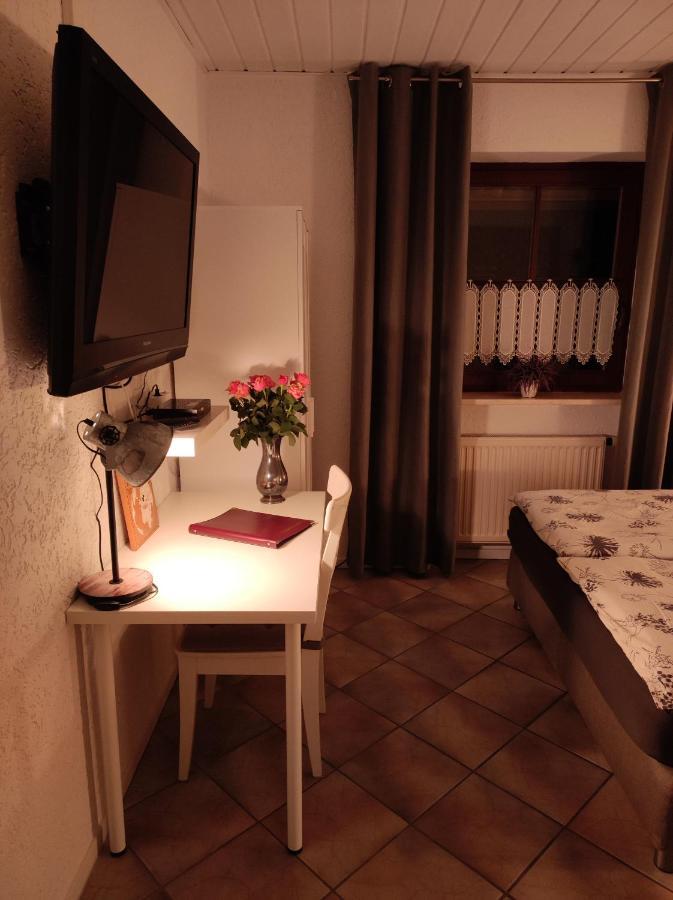 Gaeste Apartement Casa Luber Thalmassing  外观 照片