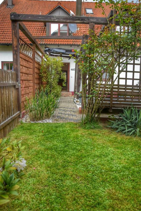 Gaeste Apartement Casa Luber Thalmassing  外观 照片